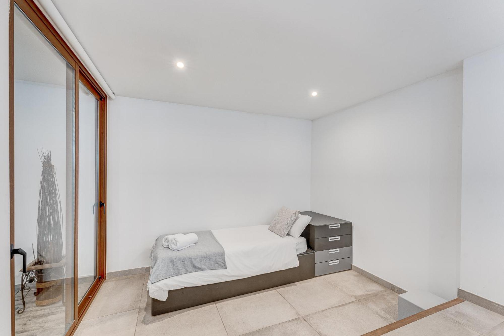 Fabulous Contemporary 5 Bedroom Villa With Private Heated Pool, Sleeps Max 13 Callao Salvaje Exterior photo