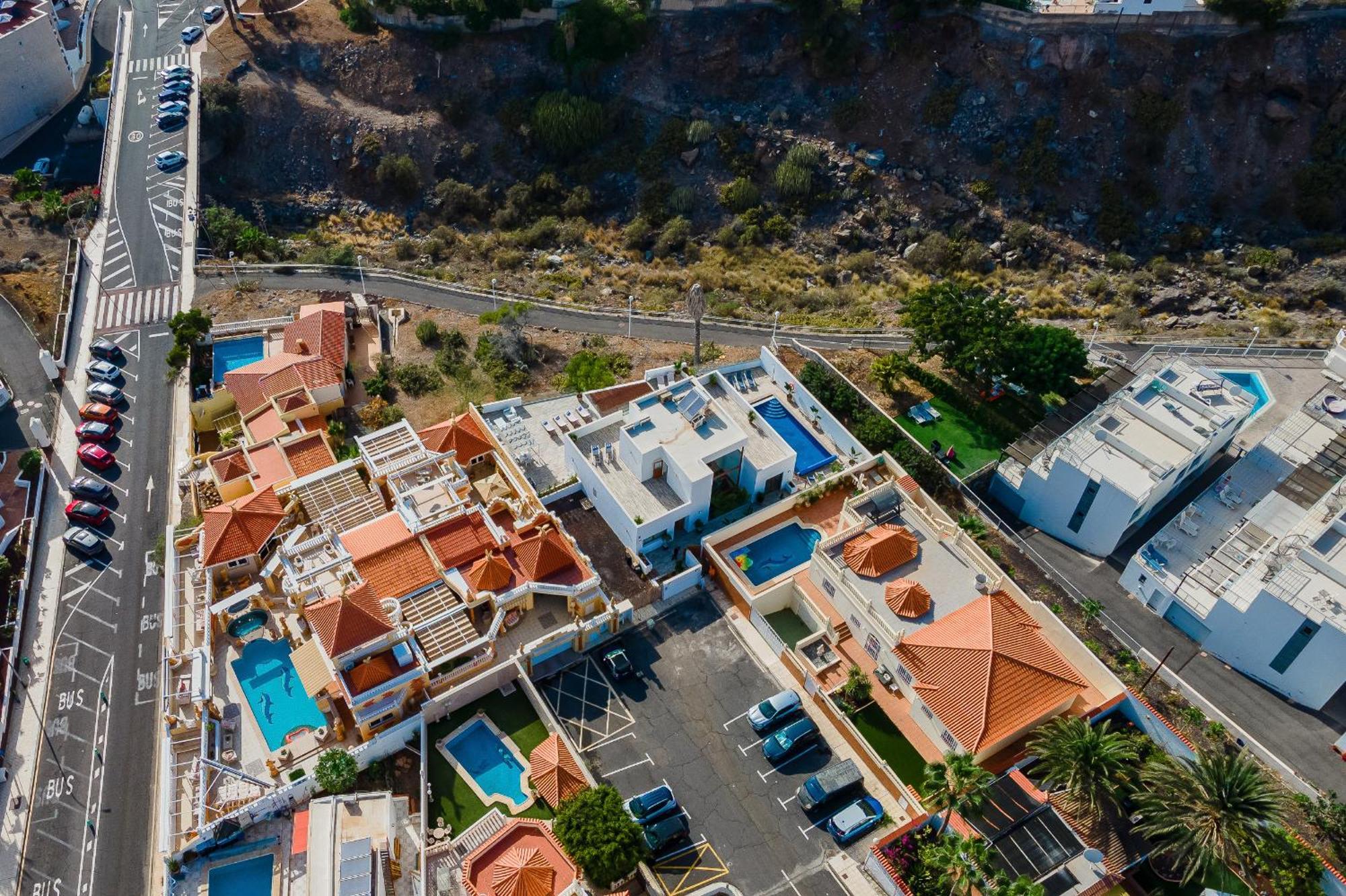 Fabulous Contemporary 5 Bedroom Villa With Private Heated Pool, Sleeps Max 13 Callao Salvaje Exterior photo