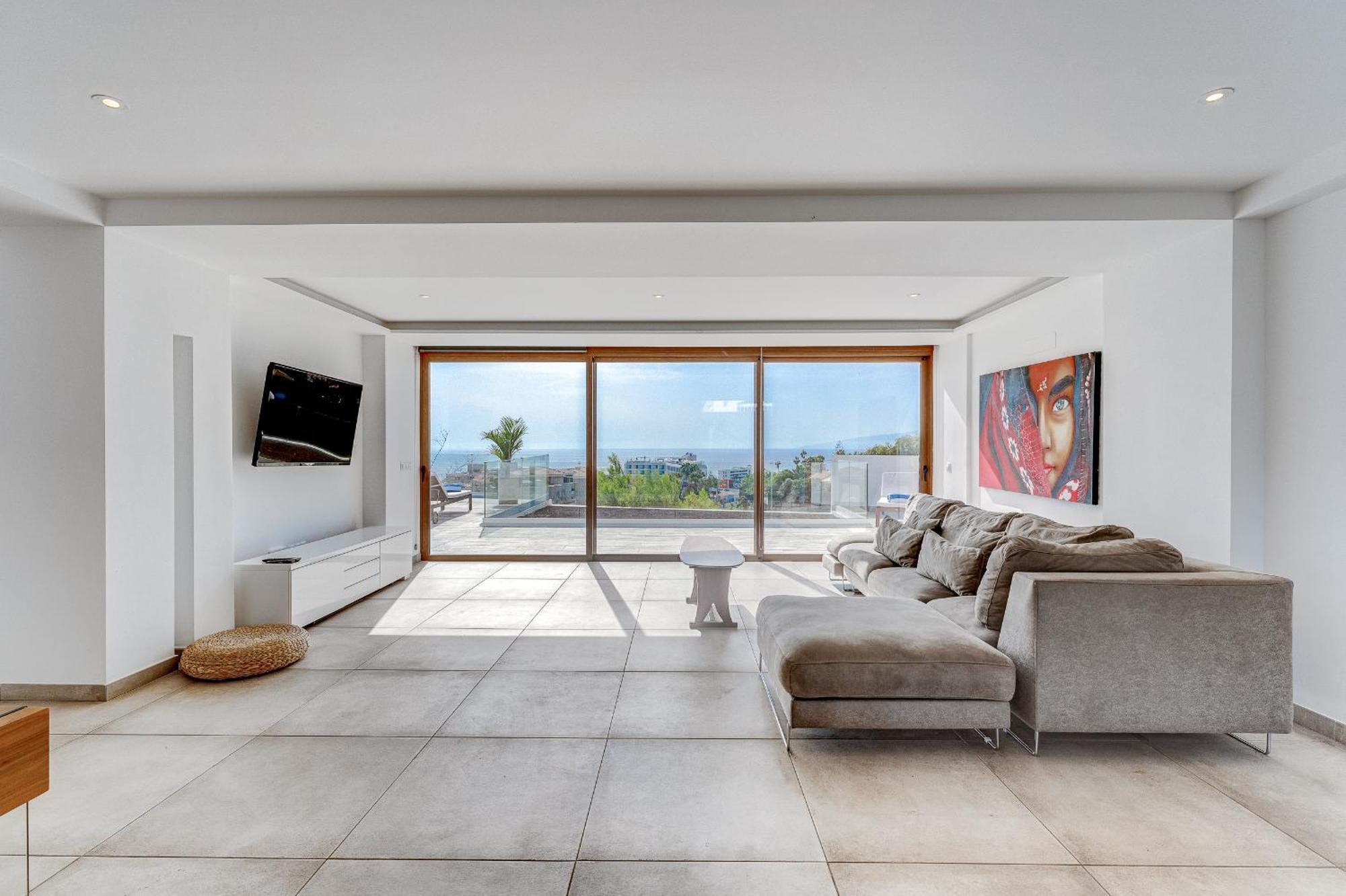 Fabulous Contemporary 5 Bedroom Villa With Private Heated Pool, Sleeps Max 13 Callao Salvaje Exterior photo
