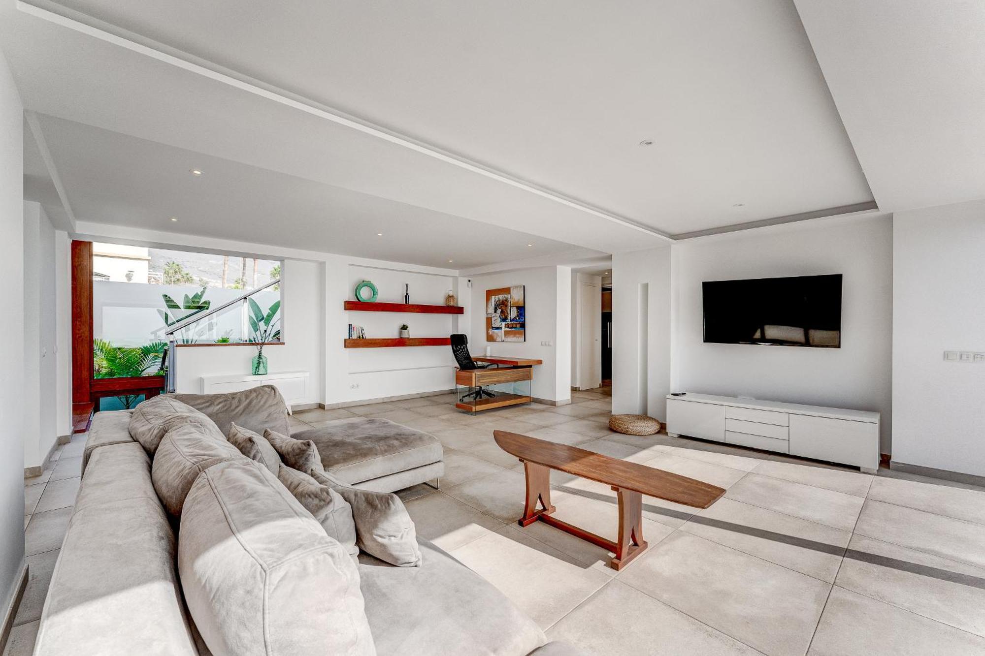 Fabulous Contemporary 5 Bedroom Villa With Private Heated Pool, Sleeps Max 13 Callao Salvaje Exterior photo