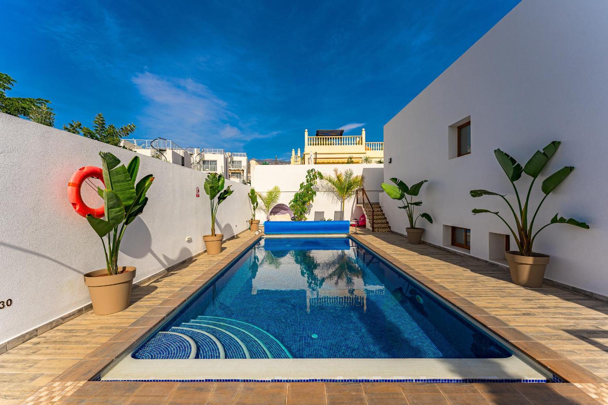 Fabulous Contemporary 5 Bedroom Villa With Private Heated Pool, Sleeps Max 13 Callao Salvaje Exterior photo