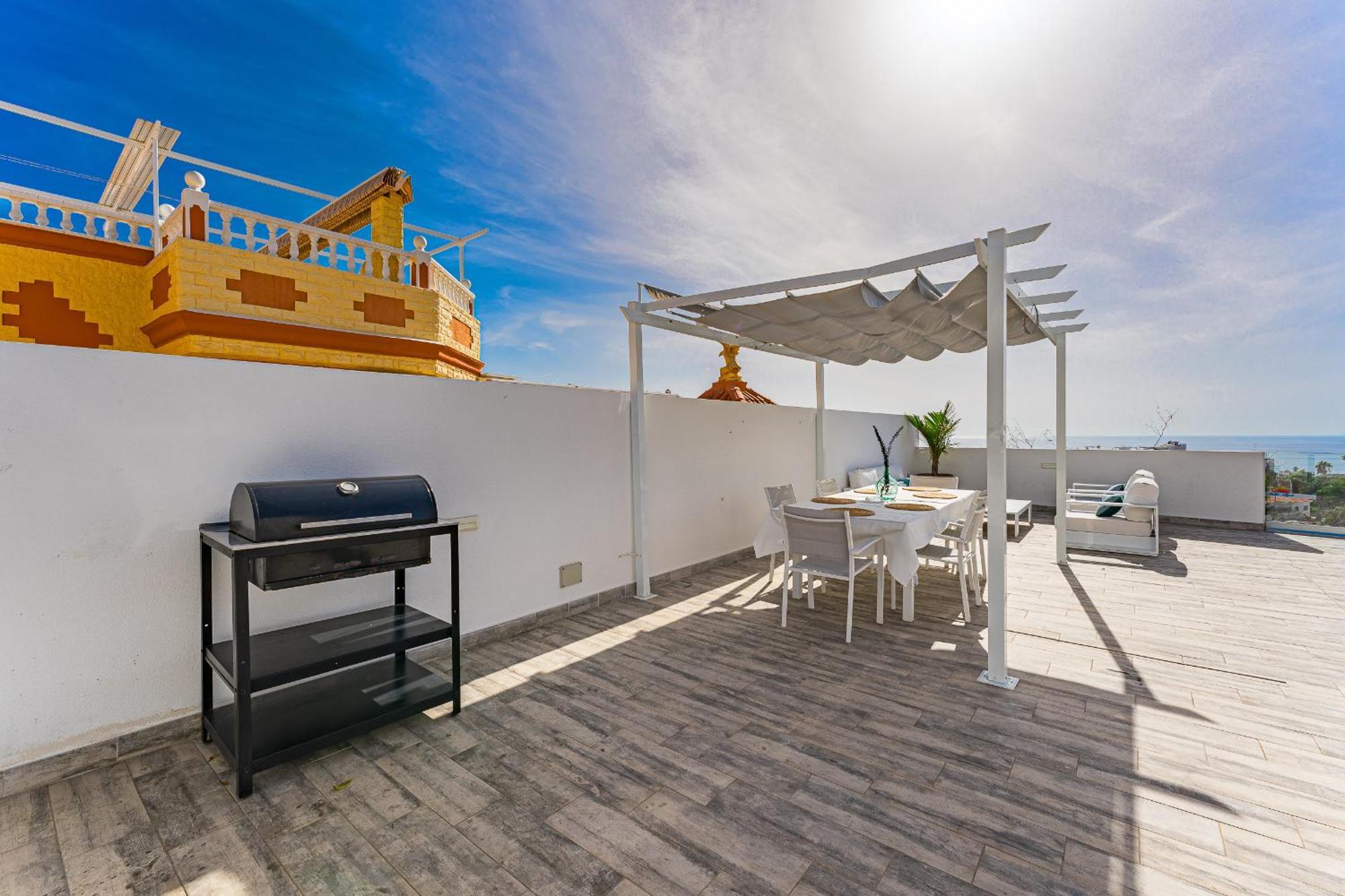 Fabulous Contemporary 5 Bedroom Villa With Private Heated Pool, Sleeps Max 13 Callao Salvaje Exterior photo